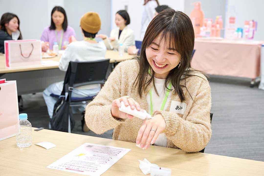 ミルクとジェルの使用感の違いをお試し