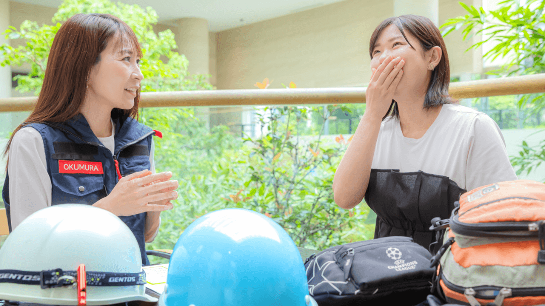 奥村さんの経験に驚愕するmakoさん