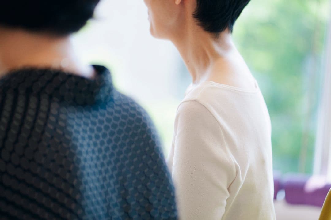 参加者が話す様子