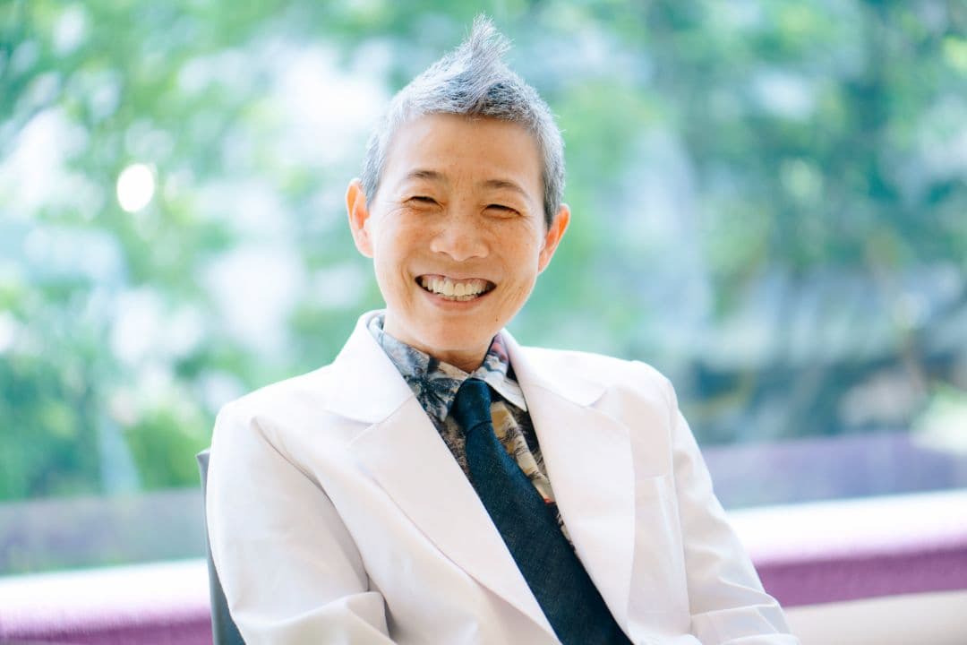 お話をする高尾先生の様子