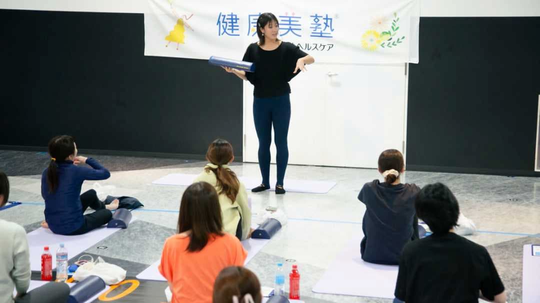 説明するYukinaさん