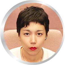 安藤桃子